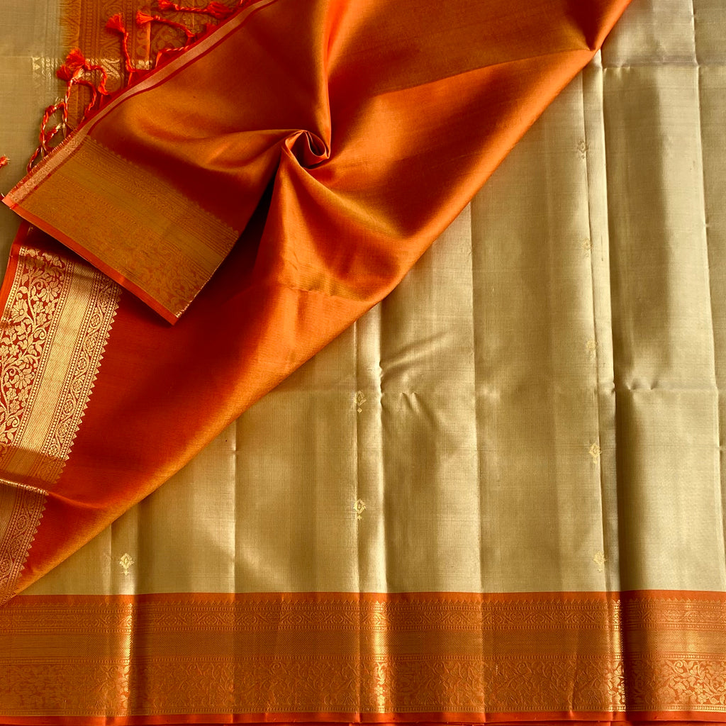 Champagne Gold Designer Pure Silk Saree With Saffron Orange Pallu