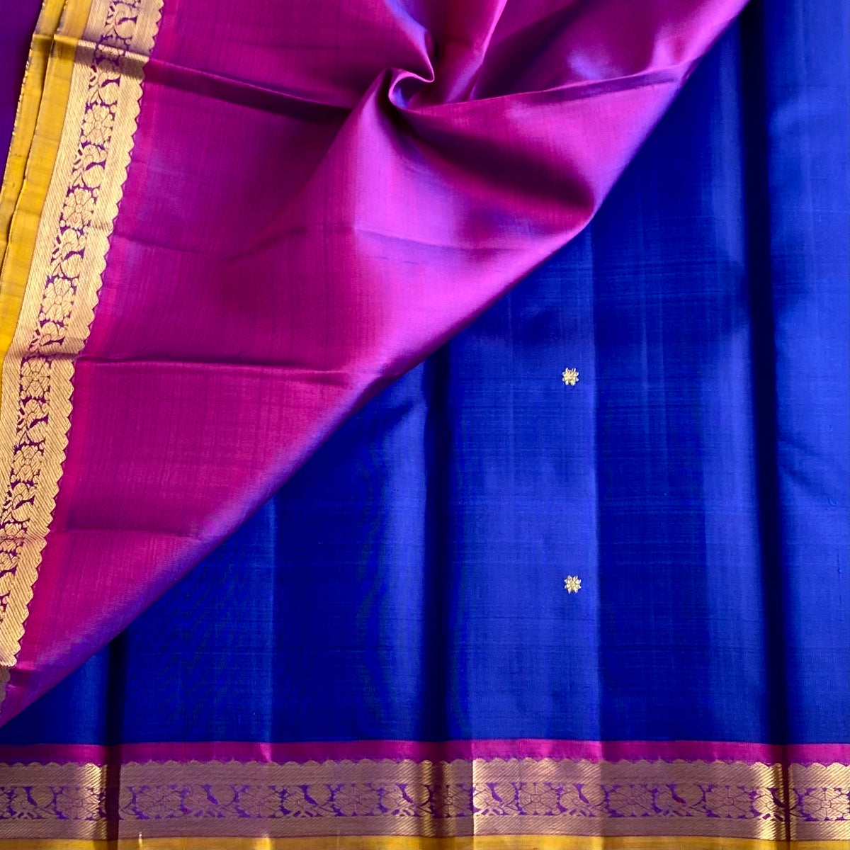 Royal Blue Kanjeevaram Pure Zari Silk Saree With Magenta Purple Pallu