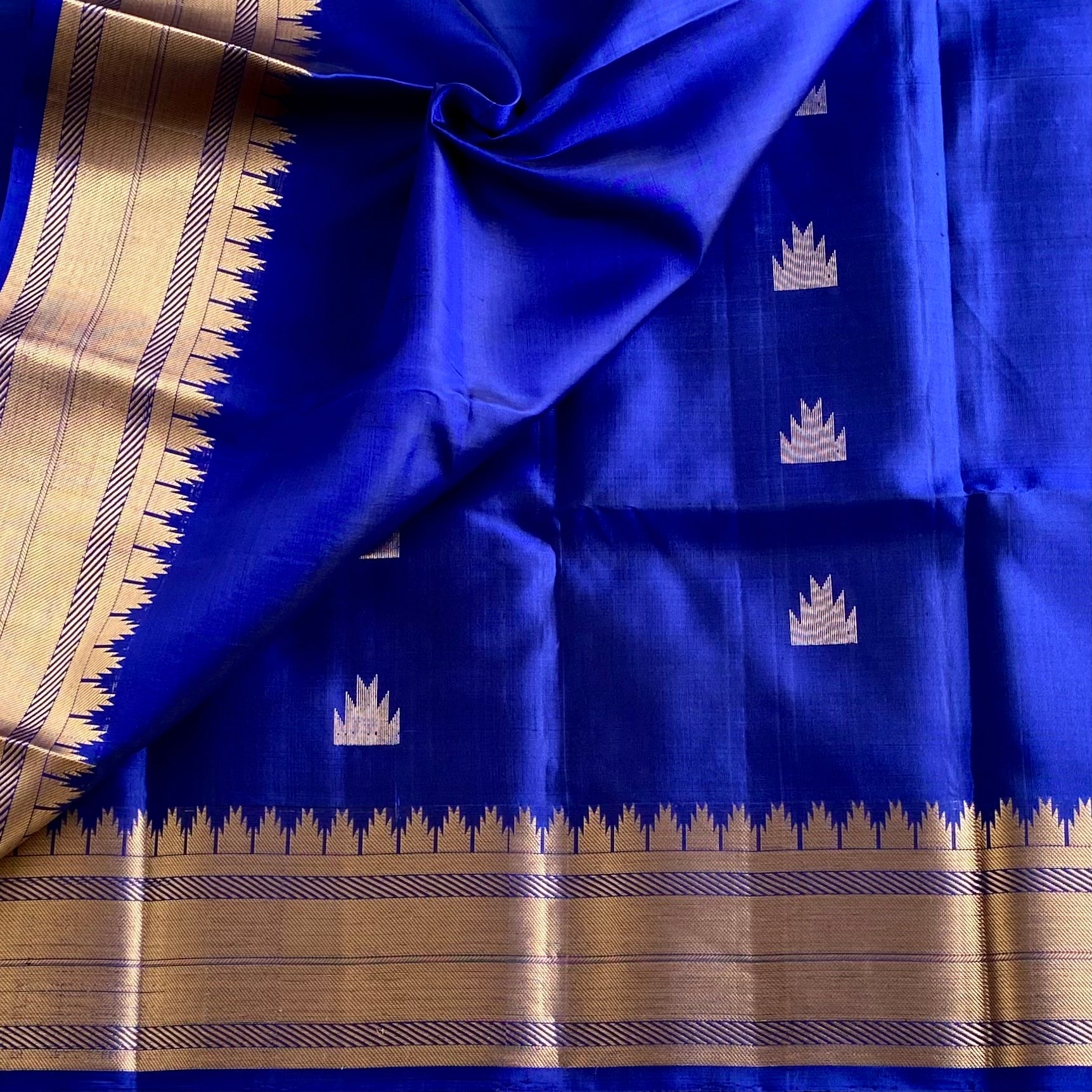 Royal Blue Designer Pure Silk Saree With Antique Gold Pallu And Border