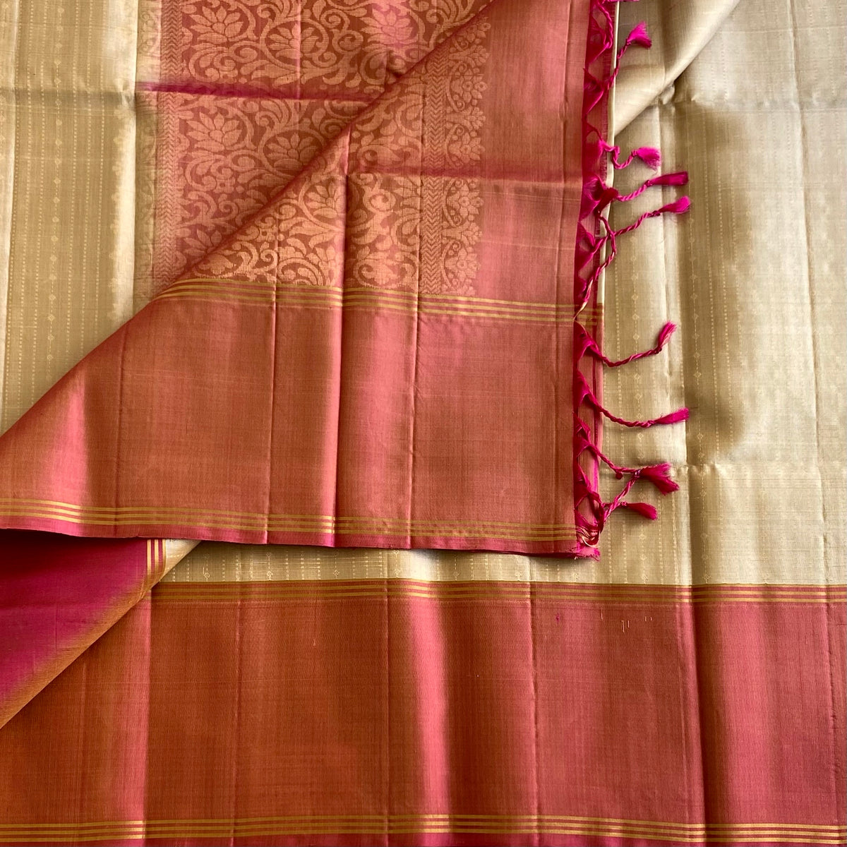 Champagne Beige Designer Pure Silk Saree With Rose Pink Pallu