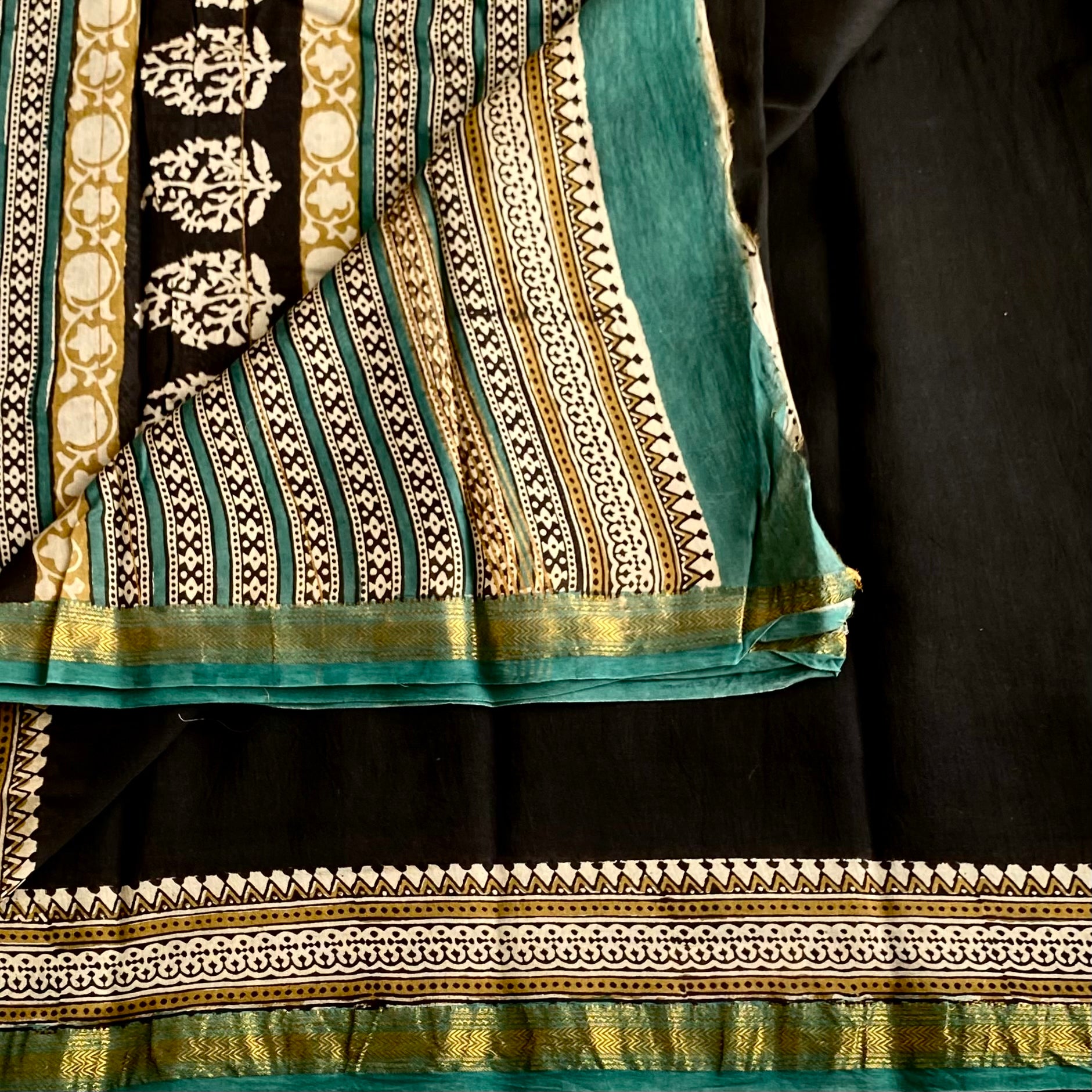 Jet Black Maheswari Soft Silk Cotton With Teal Green Pallu